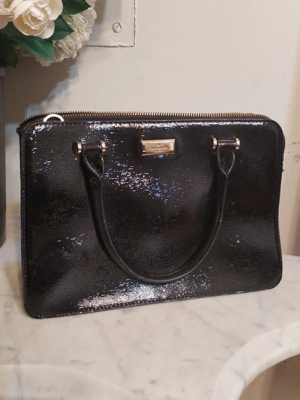 Kate Spade black patent crossbody top handle bag missing Long Strap